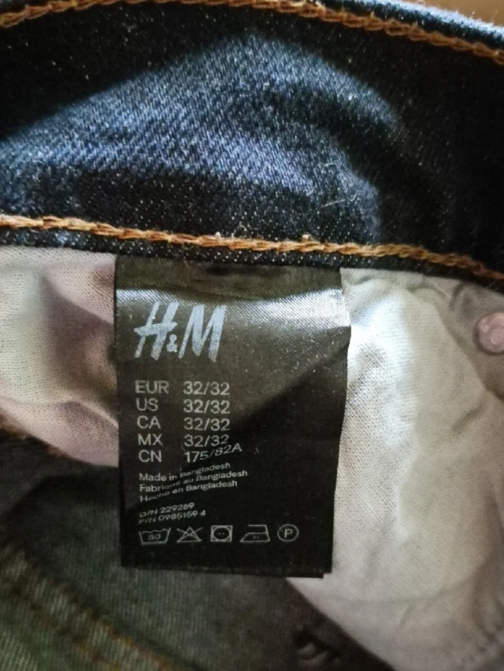 H&M Men's Slim Jeans in Dark Indigo